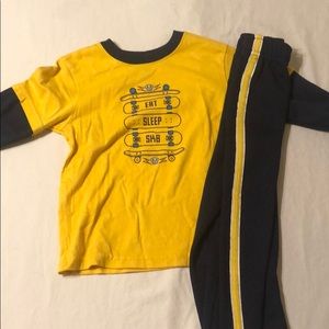 Boys/3T navy/yellow outfit